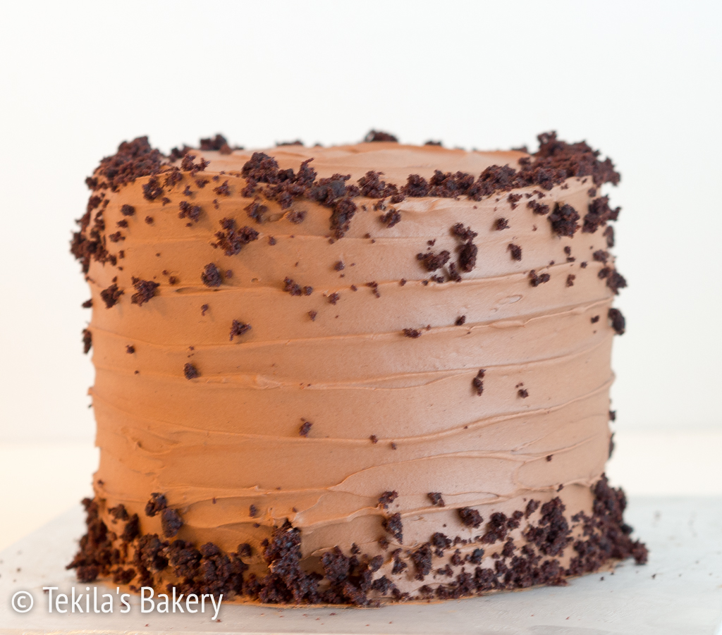 Täyteläinen suklaakakku - Tekila's Bakery